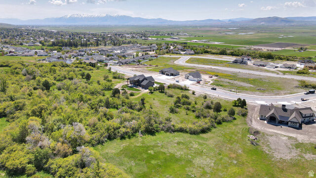 Property Photo: 680 N Cherry Creek Pkwy 6 UT 84333