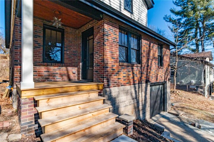 Property Photo:  201 Monroe St  PA 15146 