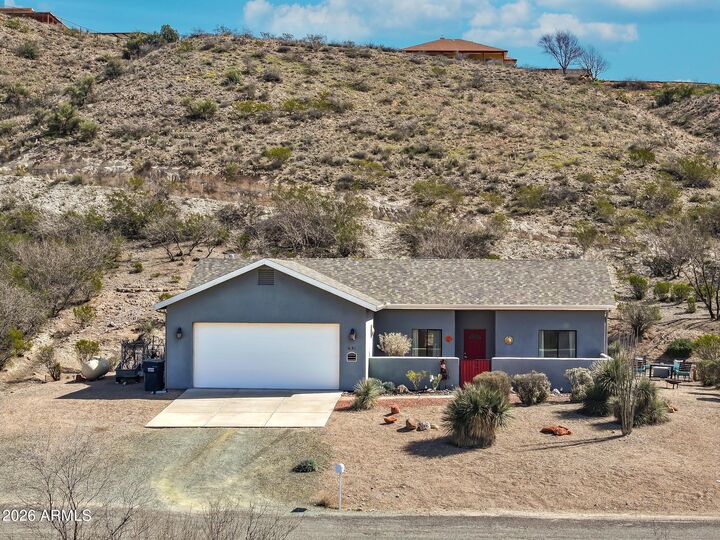 Property Photo: 651 S McCracken Lane AZ 86322