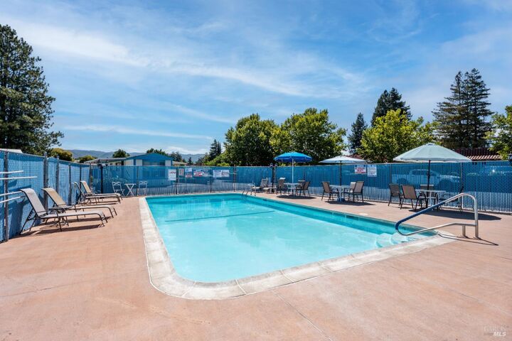 Property Photo:  660 Leslie Street 60  CA 95482 