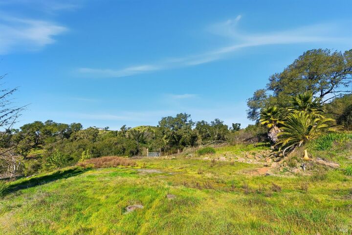 Property Photo:  1477 Leslie Road  CA 95448 