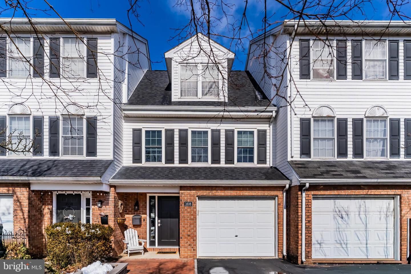 Property Photo:  1606 Georgetown Road  PA 17057 