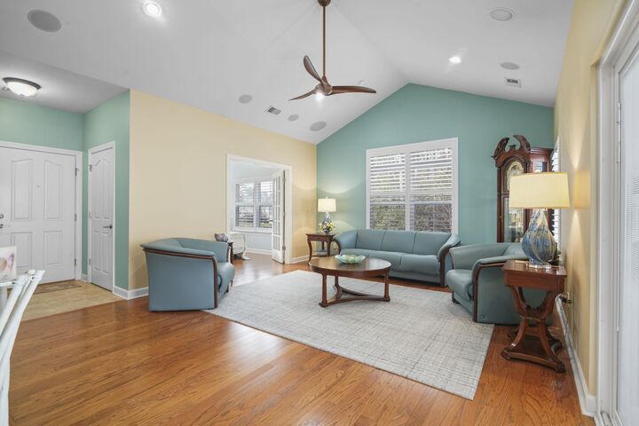 Property Photo: 352 Arlington Circle 352 SC 29576