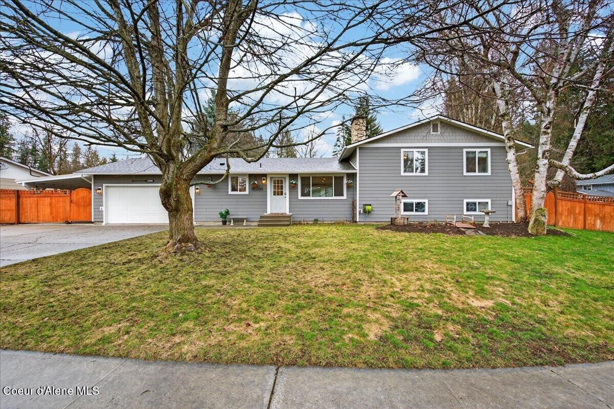 Property Photo:  3208 W Pine Hill Dr  ID 83815 