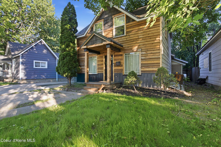 Property Photo:  417 Pine St  ID 83864 