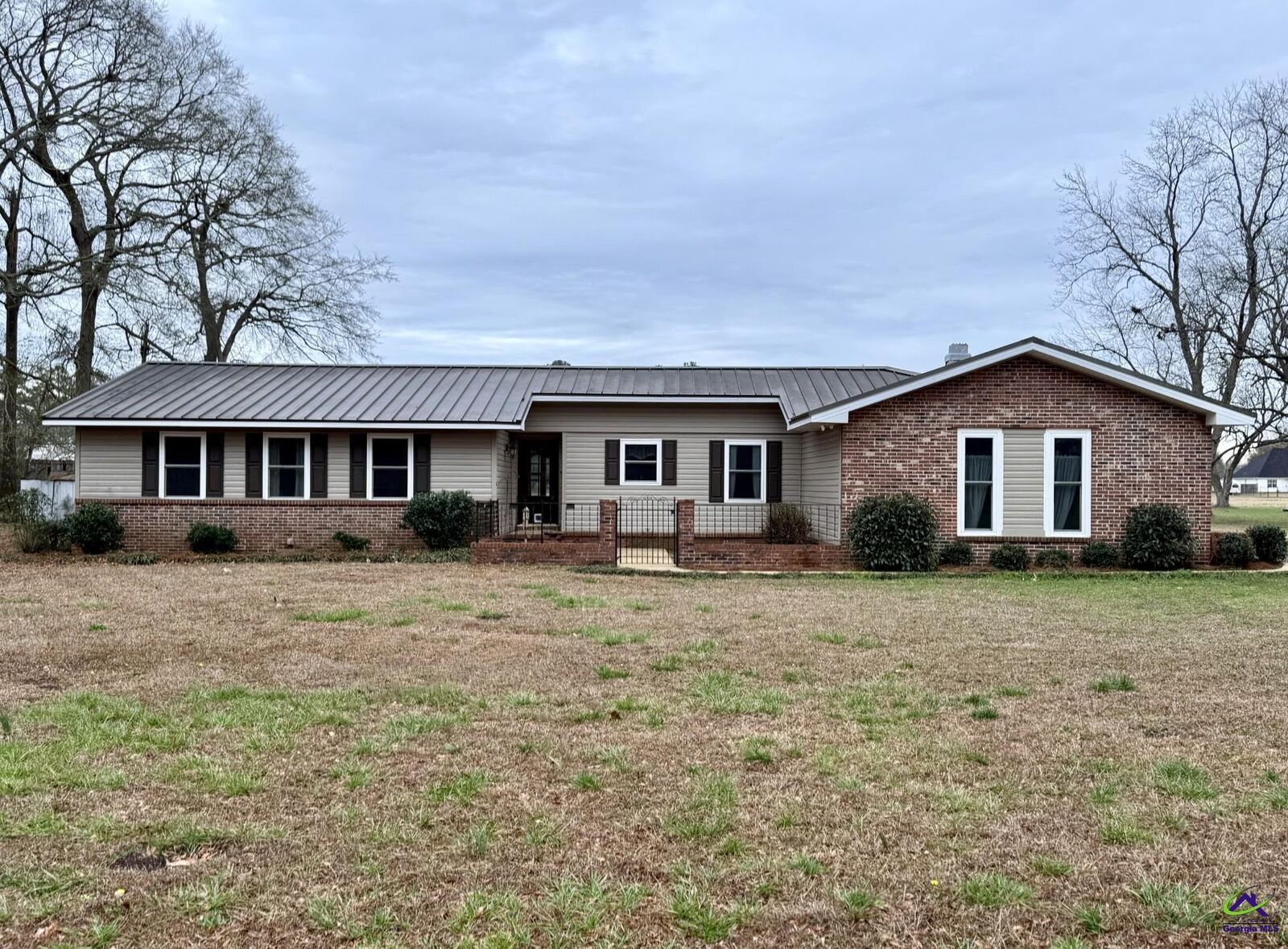 Property Photo:  213 Air Park Drive  GA 31088 