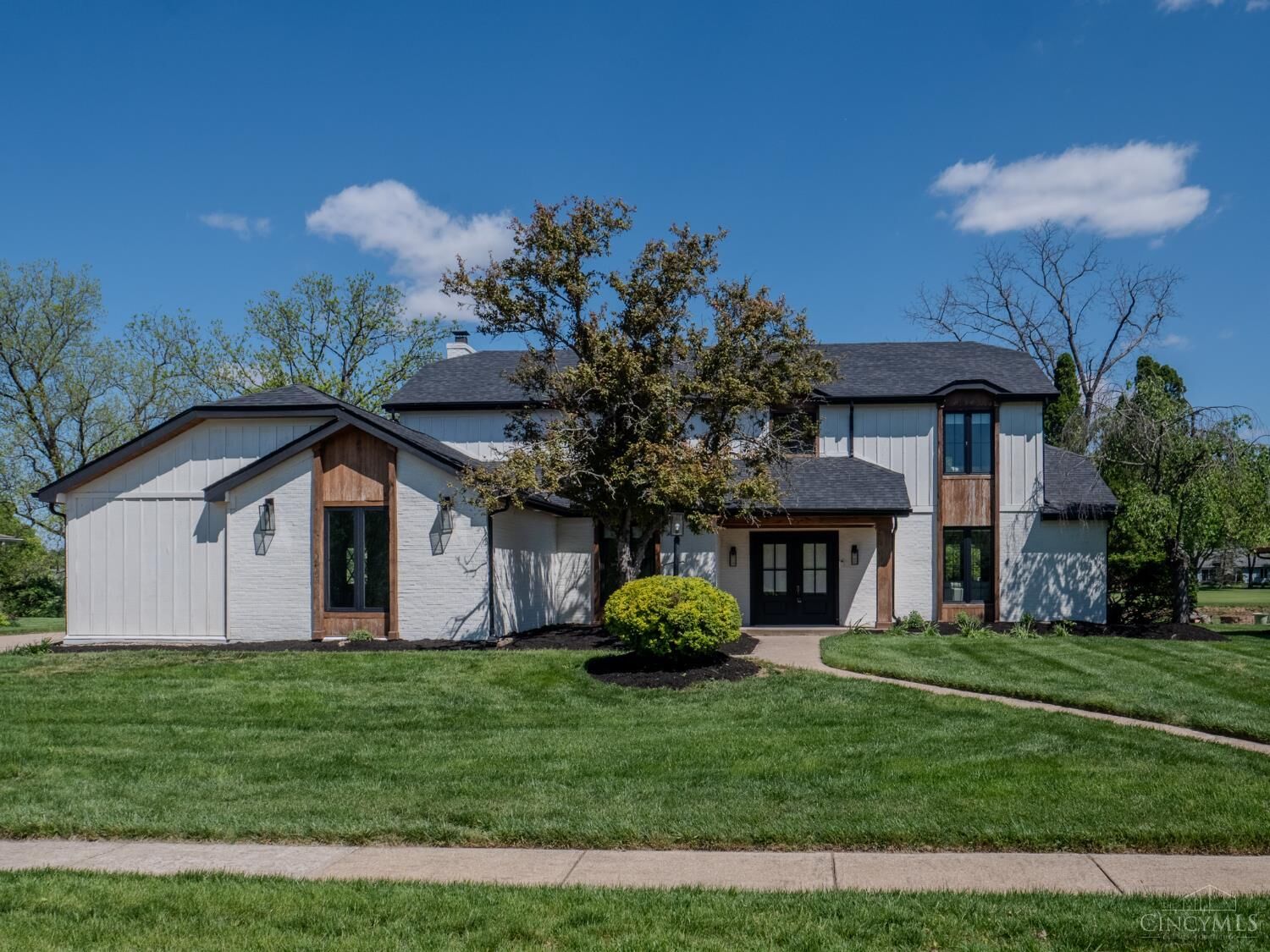 Property Photo: 5382 Talltree Way OH 45069