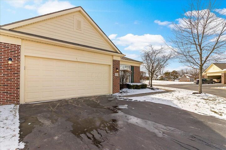 Property Photo:  5791 Burke Circle  OH 43054 