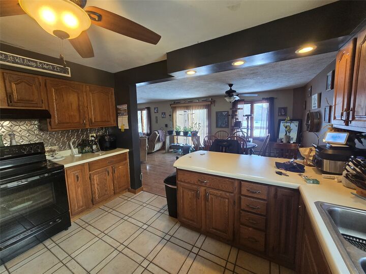 Property Photo:  156 E Main Street  PA 16405 