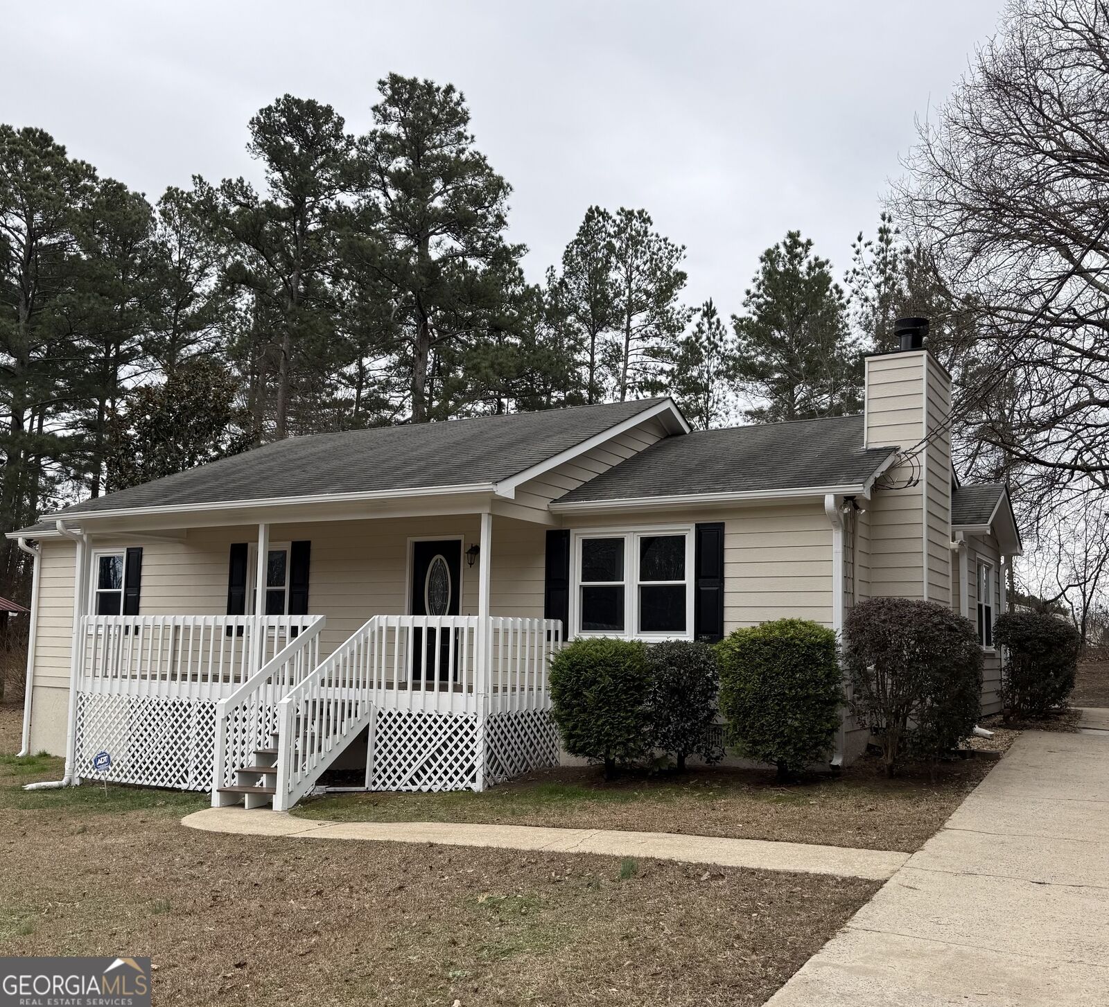 Property Photo: 106 Village Drive GA 30141