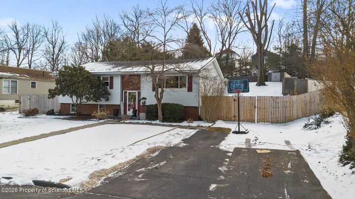 Property Photo:  424 New Street  PA 18642 