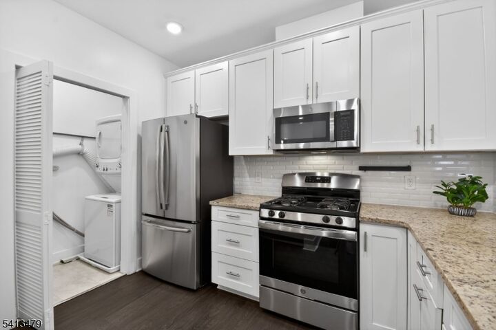 Property Photo:  626 Marion Ln  NJ 08831 