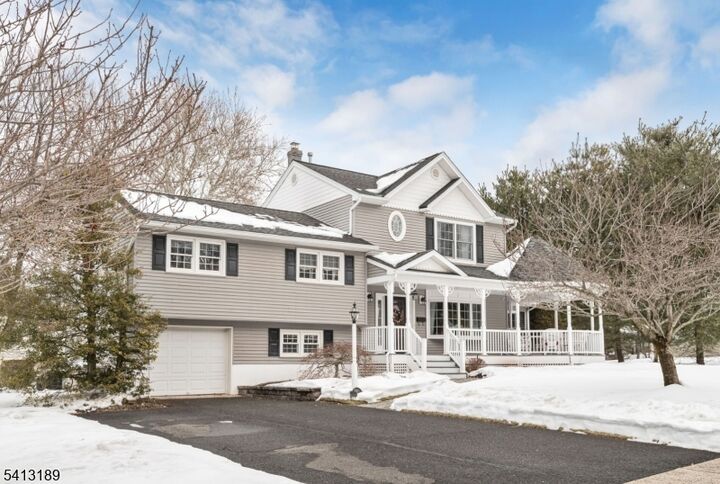 Property Photo:  47 Susan Dr  NJ 07624 