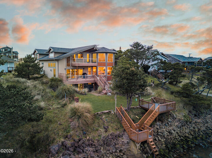 Property Photo:  35395 Sunset Drive  OR 97135 