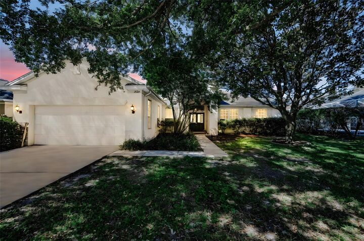 Property Photo: 2225 Longmore Circle FL 33596