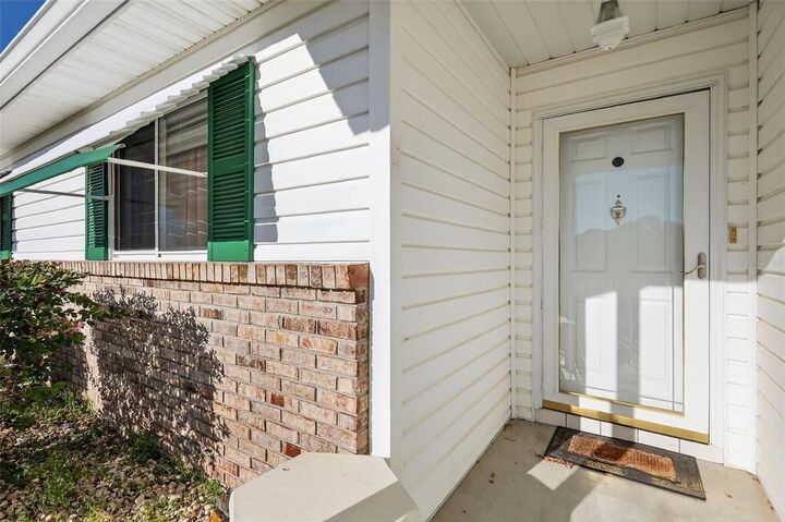 Property Photo:  17945 SE 104th Terrace  FL 34491 