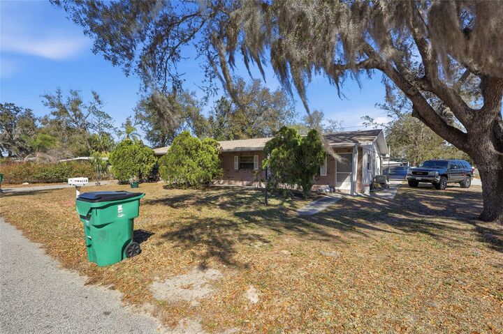Property Photo: 6112 &Amp 6116 9th Street FL 33542