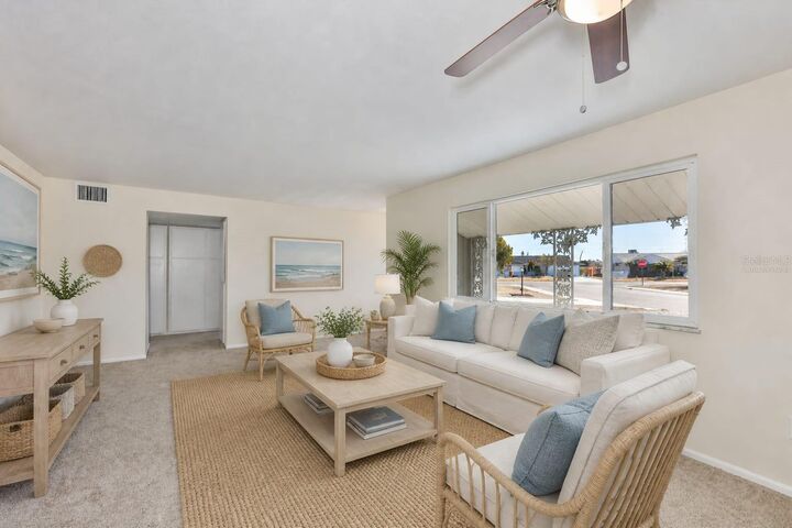 Property Photo:  703 Bel Air Avenue  FL 33573 