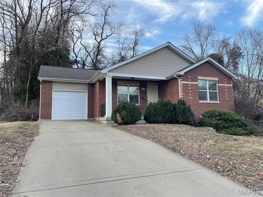 Property Photo: 1418 Fletcher Street IL 62002