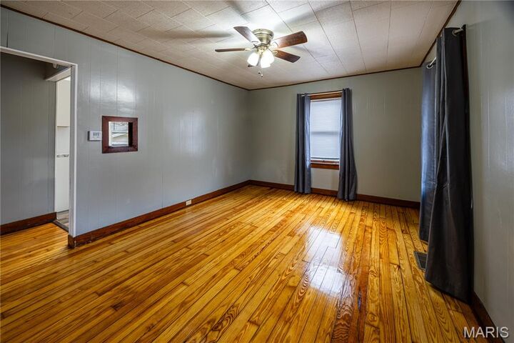 Property Photo:  439 S Louisiana Street  MO 63703 