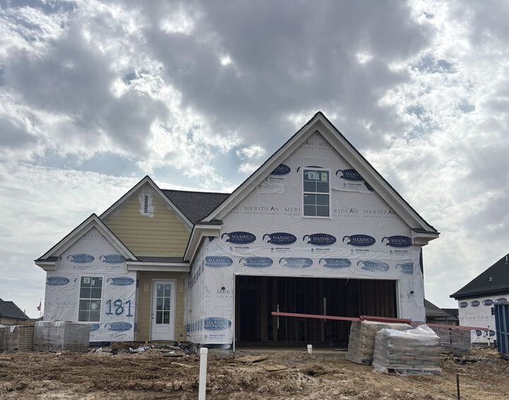 Property Photo:  165 Summer Rose Ln  TN 38068 