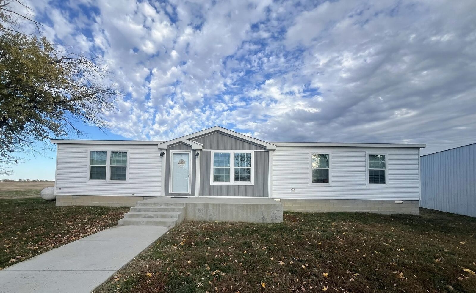 Property Photo:  6502 Hawk Road  IL 62274 