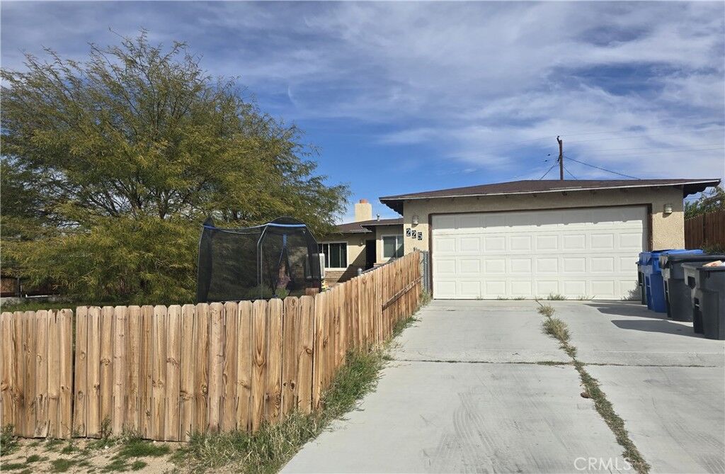 Property Photo:  225 Woodham Avenue  CA 92311 