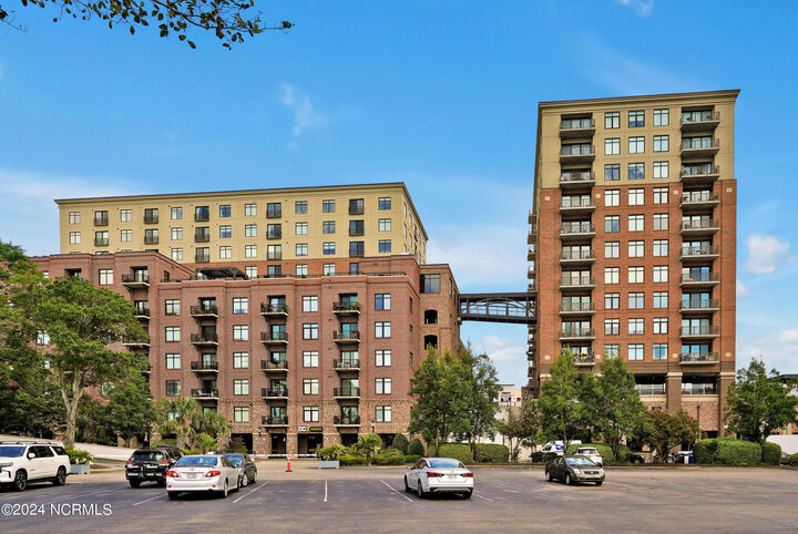 Property Photo:  240 N Water Street Apt 853  NC 28401 