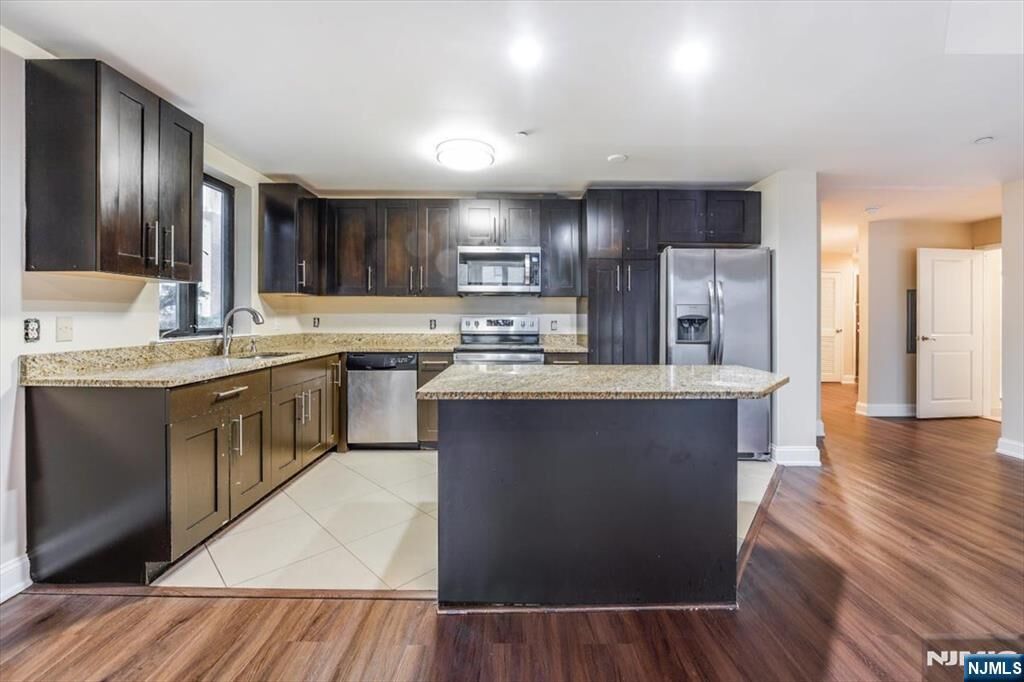 Property Photo:  29 1st Street 408  NJ 07601 