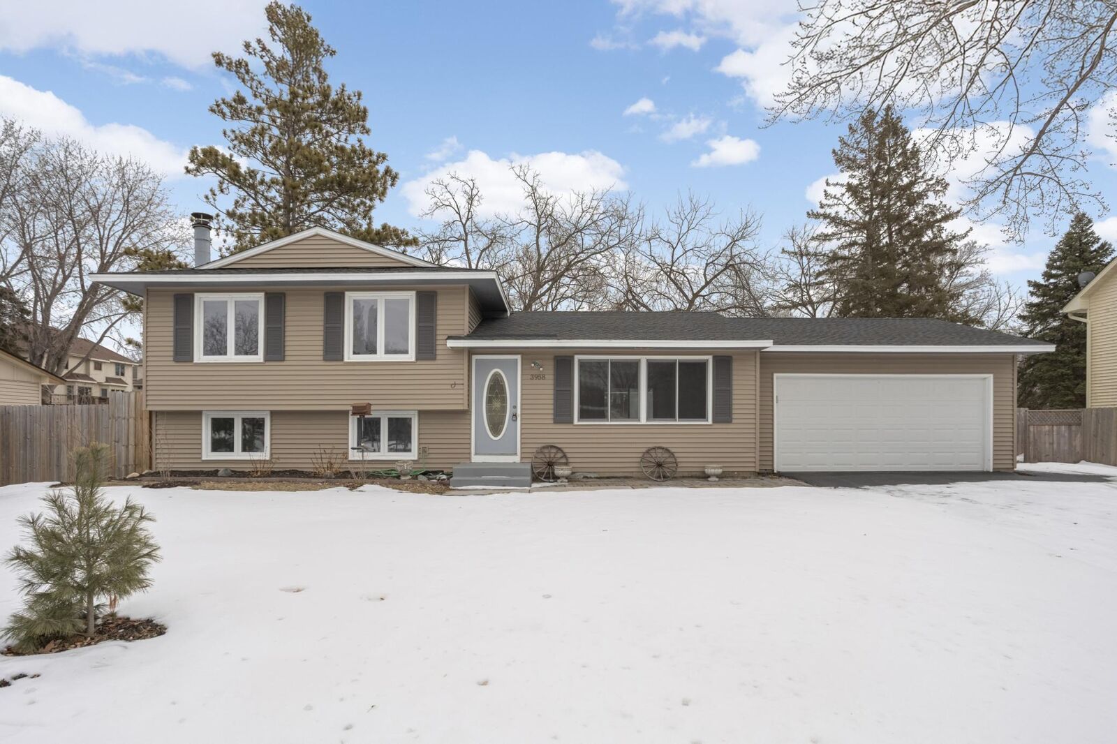 Property Photo: 3958 Riverton Avenue MN 55122