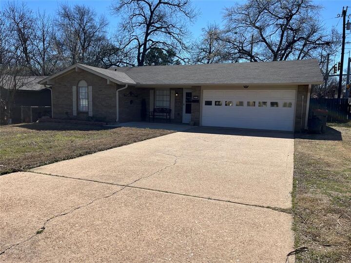 Property Photo: 2010 Kyle Drive TX 75460