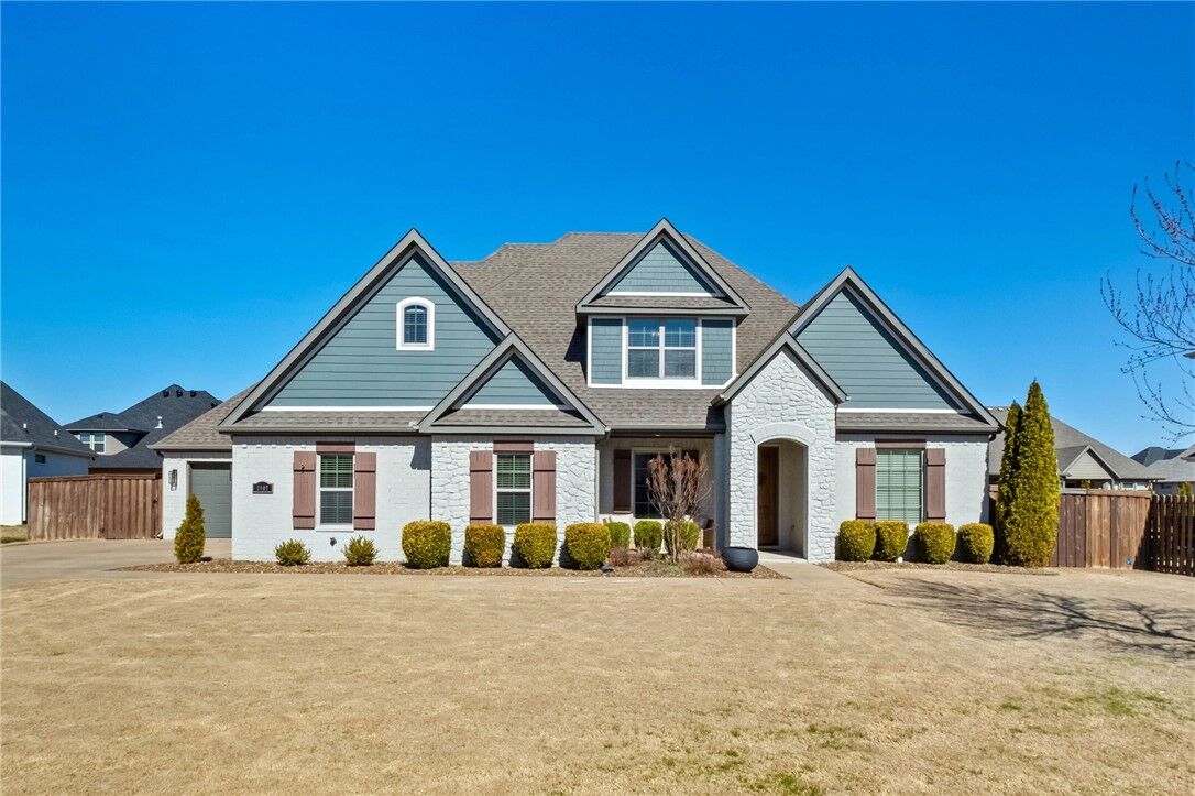 Property Photo:  2807 Cobbler Place  AR 72758 