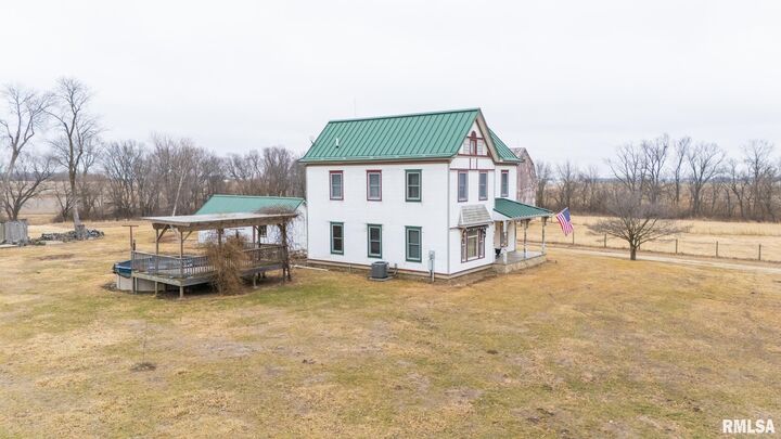 Property Photo: 2922 S Turbett Road IL 61536