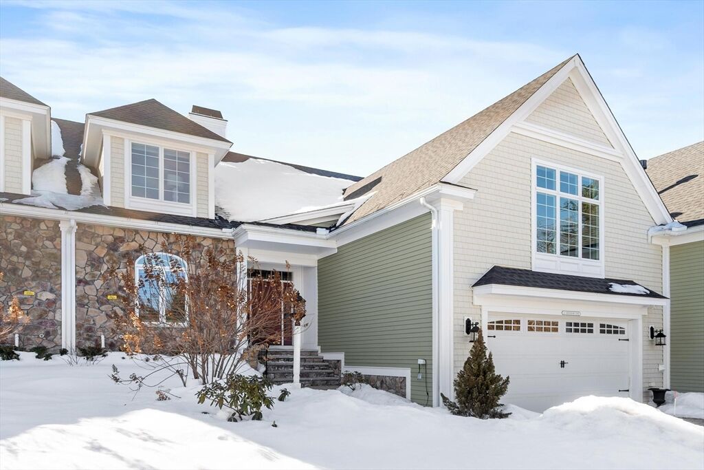 Property Photo:  31 Crenshaw Lane 31  MA 01810 