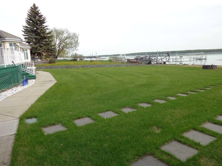 Property Photo:  3 Rustic Road  AB T4S 1S5 