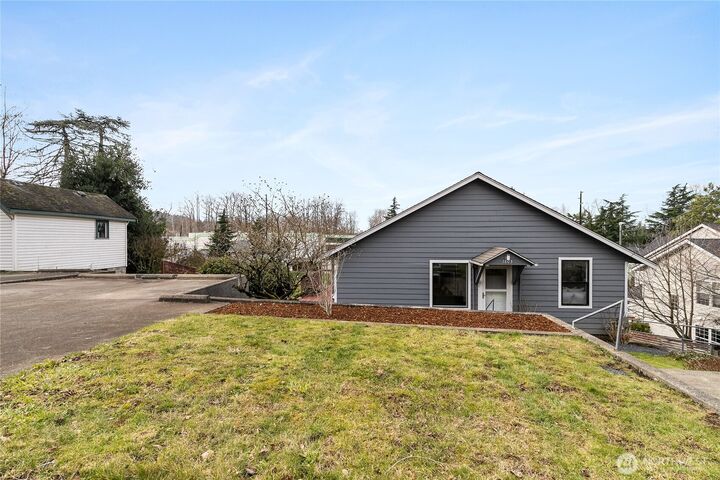 Property Photo: 1803 Woburn Street WA 98229