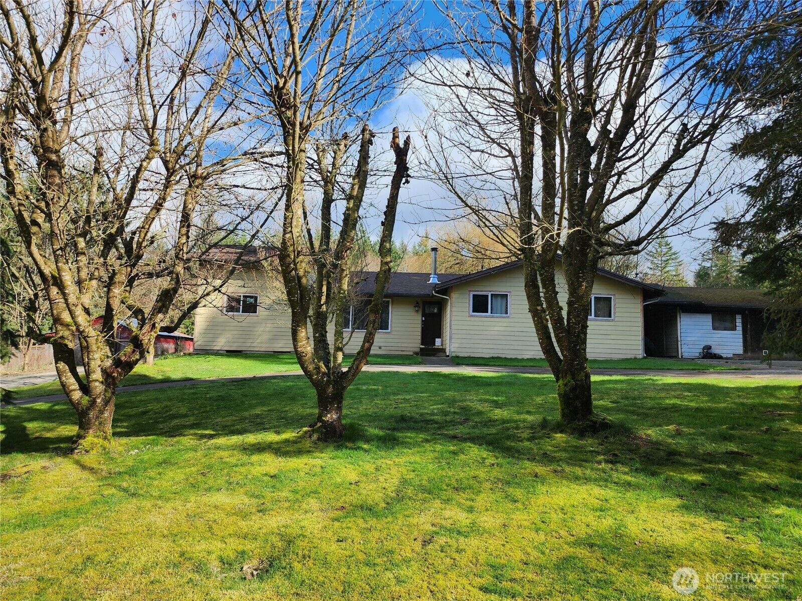 Property Photo:  29250 SE Mud Mountain Road  WA 98022 