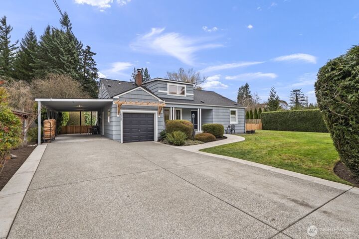 Property Photo:  628  Janet Avenue NE  WA 98045 