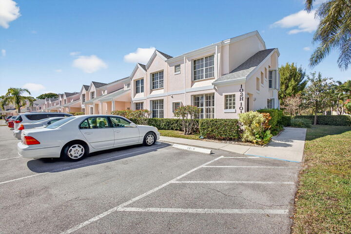 Property Photo:  101 Muirfield Court 101D  FL 33458 