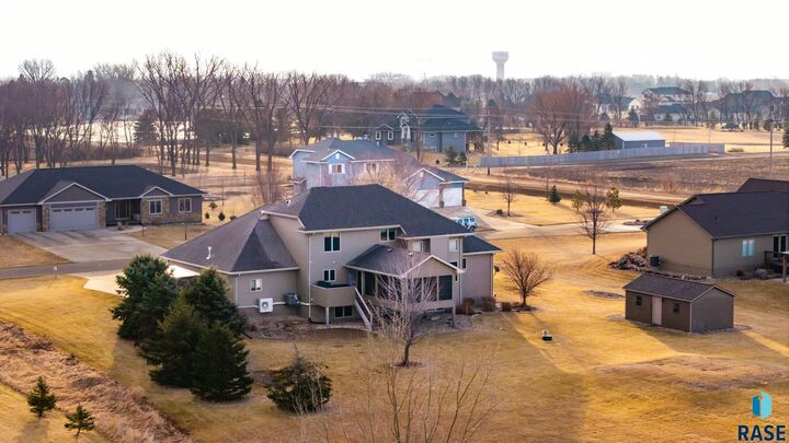 Property Photo: 27193 Willow View Cir SD 57032