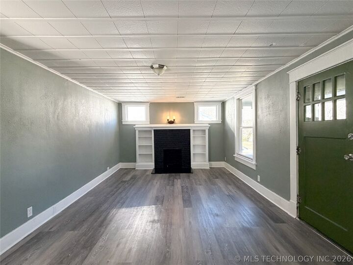 Property Photo:  1305 Cherry Street  OK 74403 