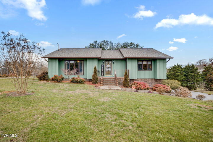 Property Photo:  309 Armstrong Drive  TN 37642 