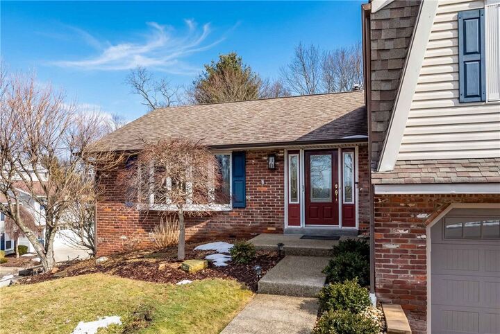 Property Photo: 109 Holly Dr PA 15317