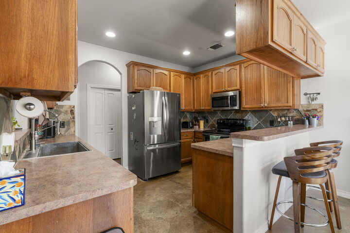 Property Photo:  10233 Twin Lake Loop  TX 78620 