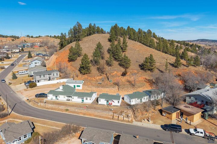 Property Photo: 1948 Hillsview Dr SD 57702