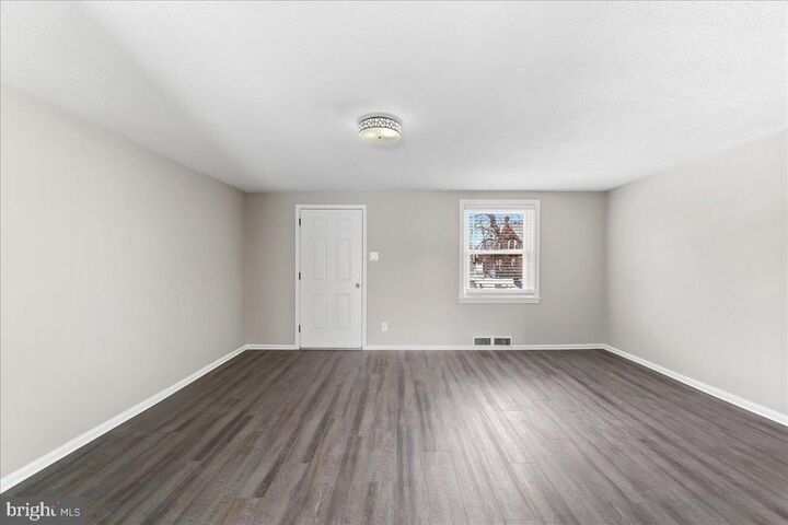 Property Photo:  663 Clymer Lane  PA 19078 