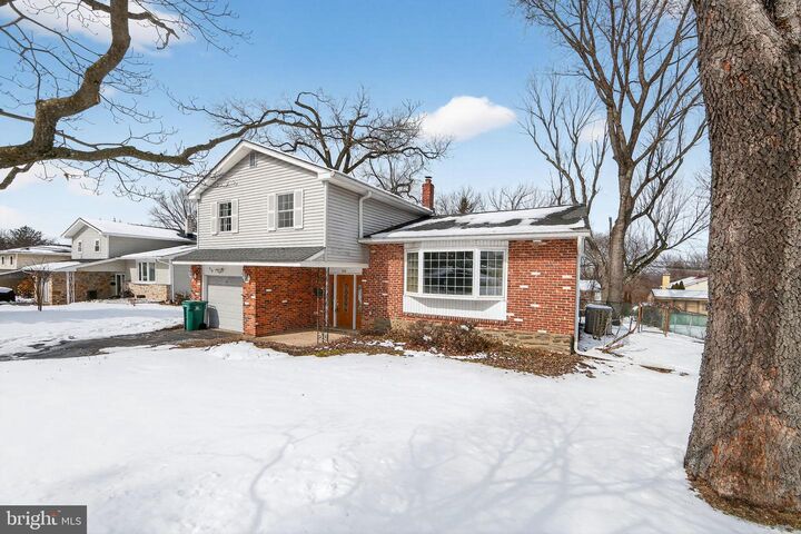 Property Photo: 270 Riverview Road PA 19406