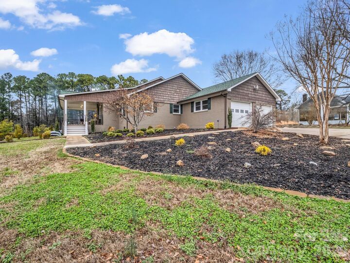 Property Photo: 353 Country Club Road NC 28150