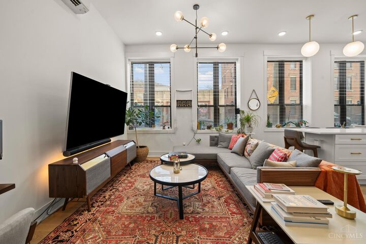 Property Photo:  1909 Race Street  OH 45202 