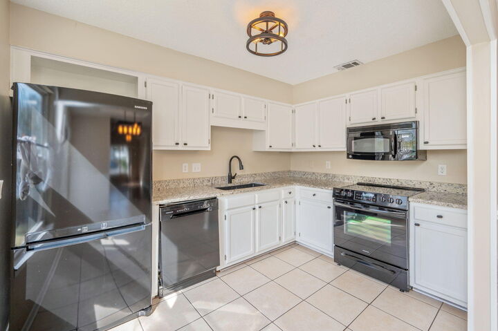 Property Photo:  204 McKinley Street  FL 32578 